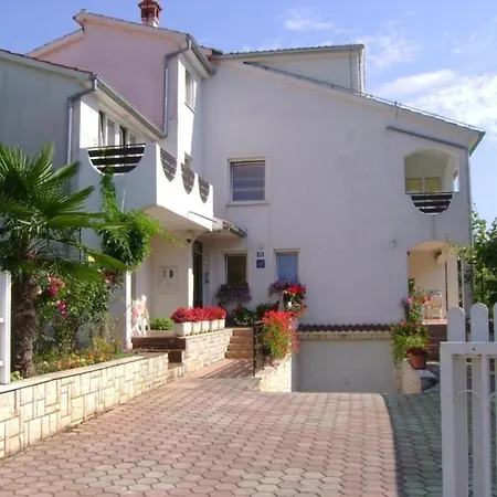 Apartment Ferienwohnung Fuer 4 Personen Ca 32 Qm In Porec, Istrien Istrische Riviera Porec
